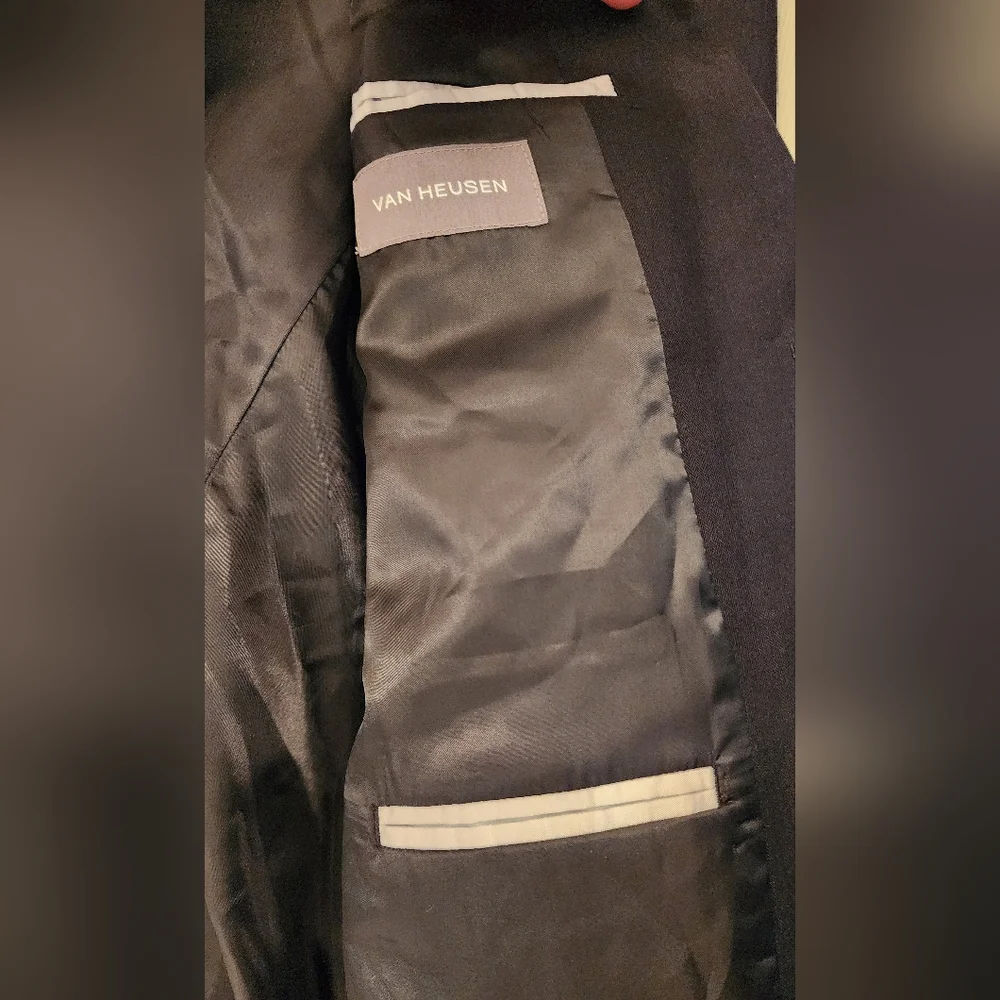 VAN Heusen Men's Sport Coat in black size 42R